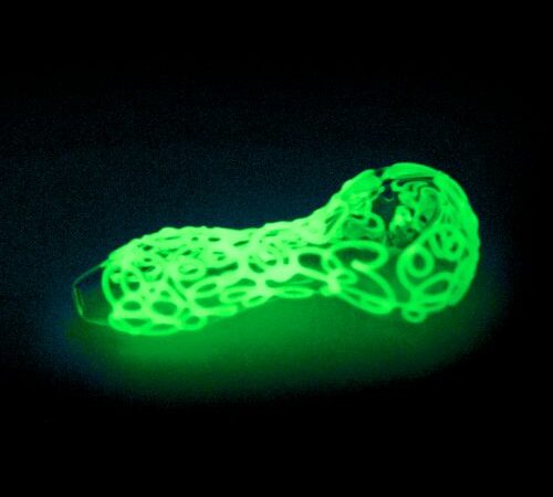 Glow In The Dark Scribbly Glass Pipe