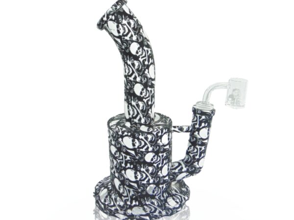 black-skulls-large-silicone-water-pipe-global-glass-pipes